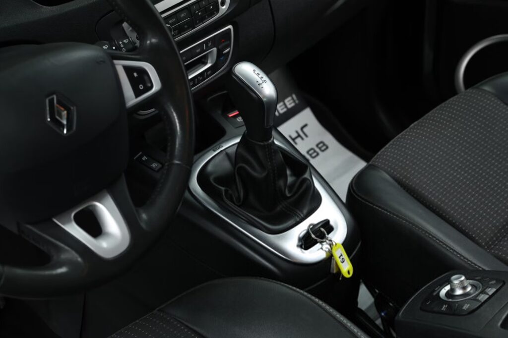 Renault Scenic III · Рестайлинг