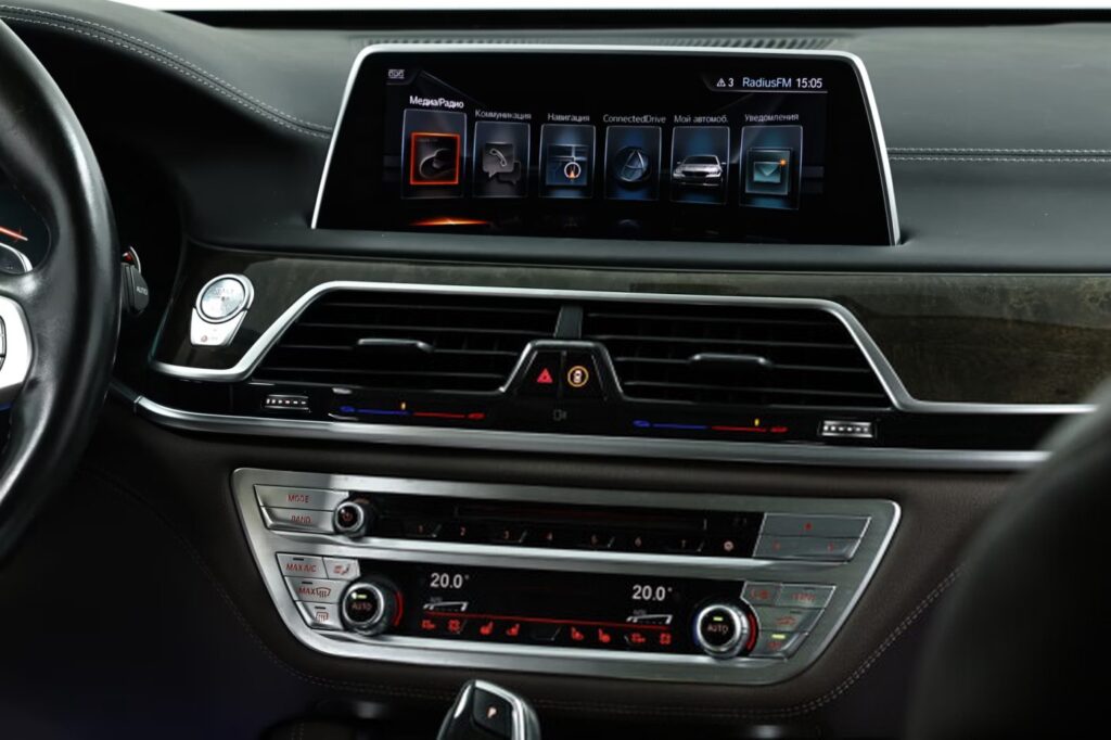 BMW 7 серия G12 (Long)