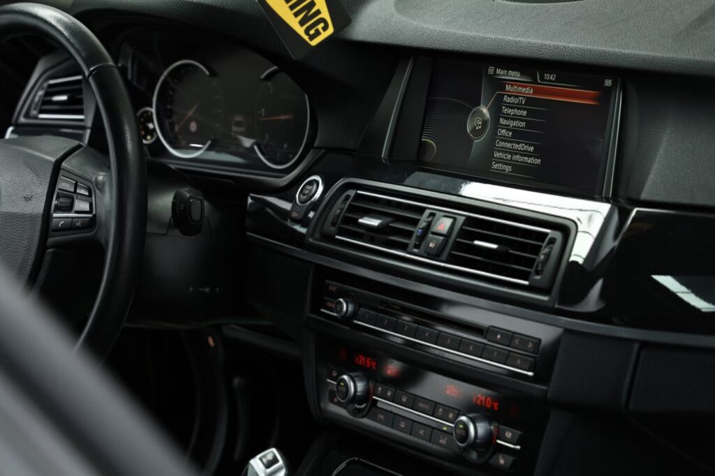 BMW 5 серия F10, F11 · Рестайлинг