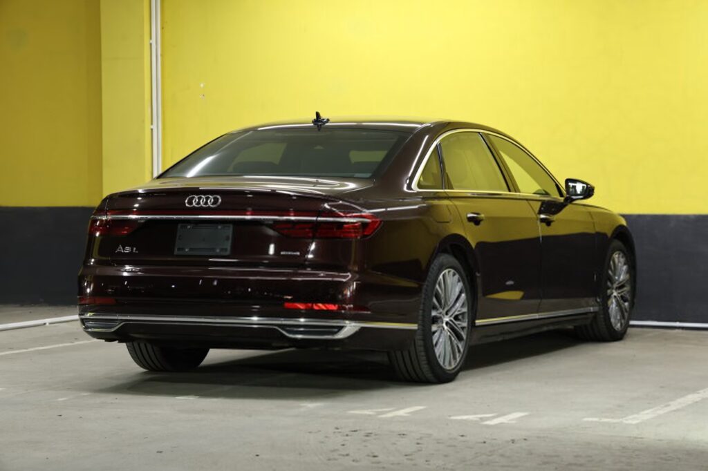 Audi A8 D5