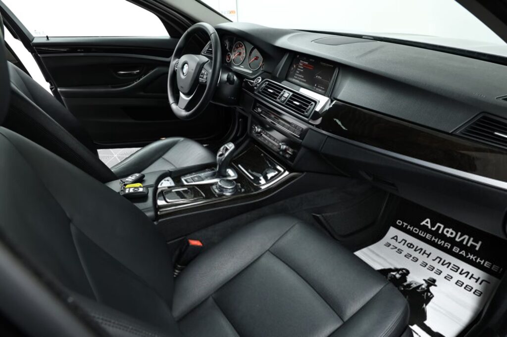 BMW 5 серия F10, F11 · Рестайлинг