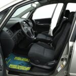 Toyota Corolla Verso I (E120)