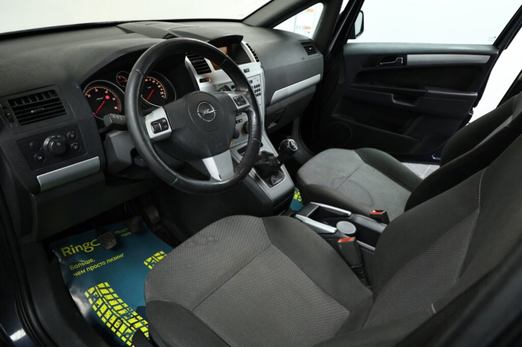 Opel Zafira B · Рестайлинг