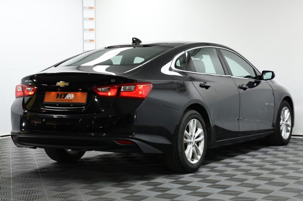 Chevrolet Malibu IX