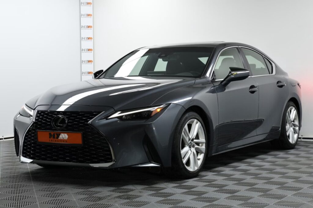 Lexus IS IV
