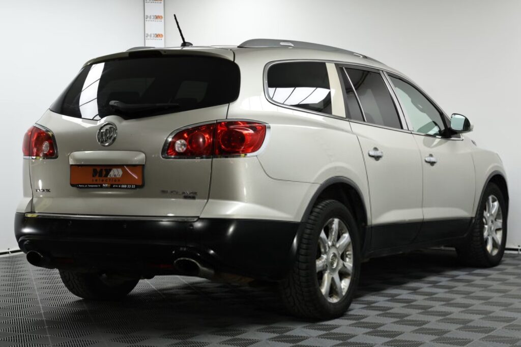Buick Enclave I
