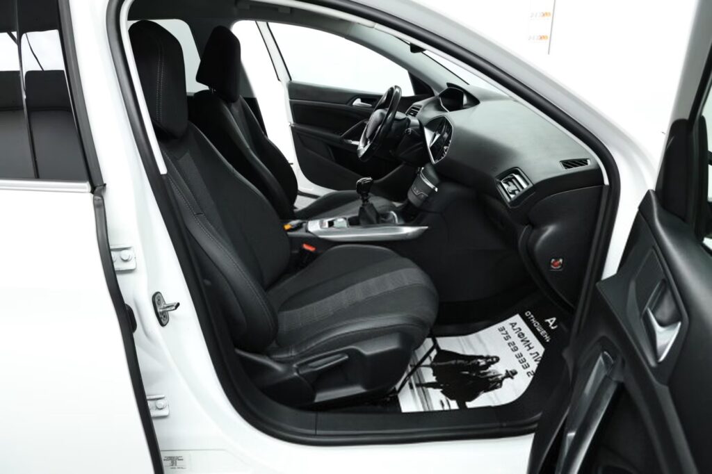 Peugeot 308 T9 · Рестайлинг
