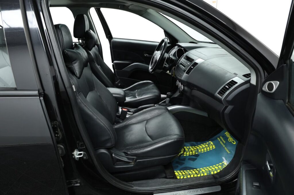 Mitsubishi Outlander XL