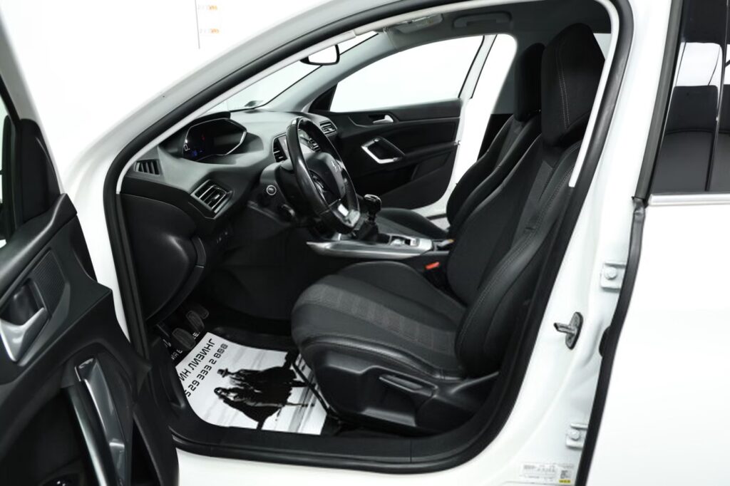 Peugeot 308 T9 · Рестайлинг