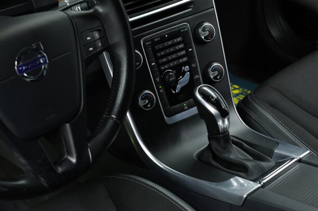 Volvo S60 II · Рестайлинг