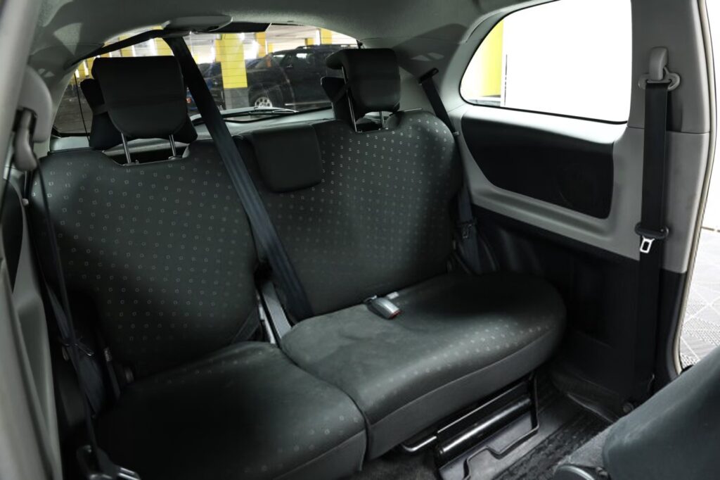 Toyota Yaris II (XP9)