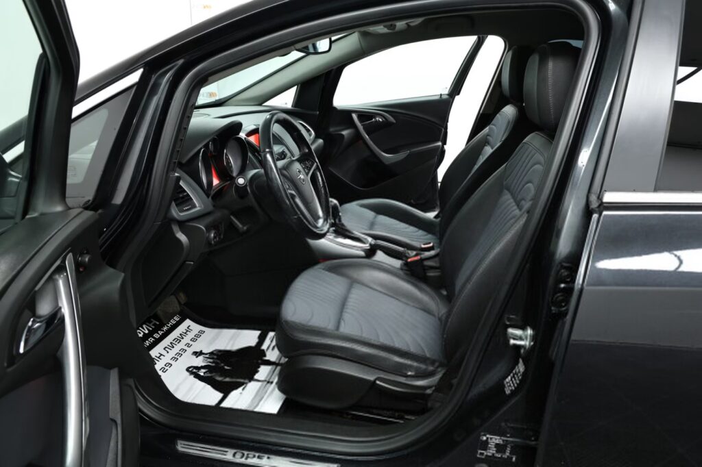 Opel Astra J · Рестайлинг