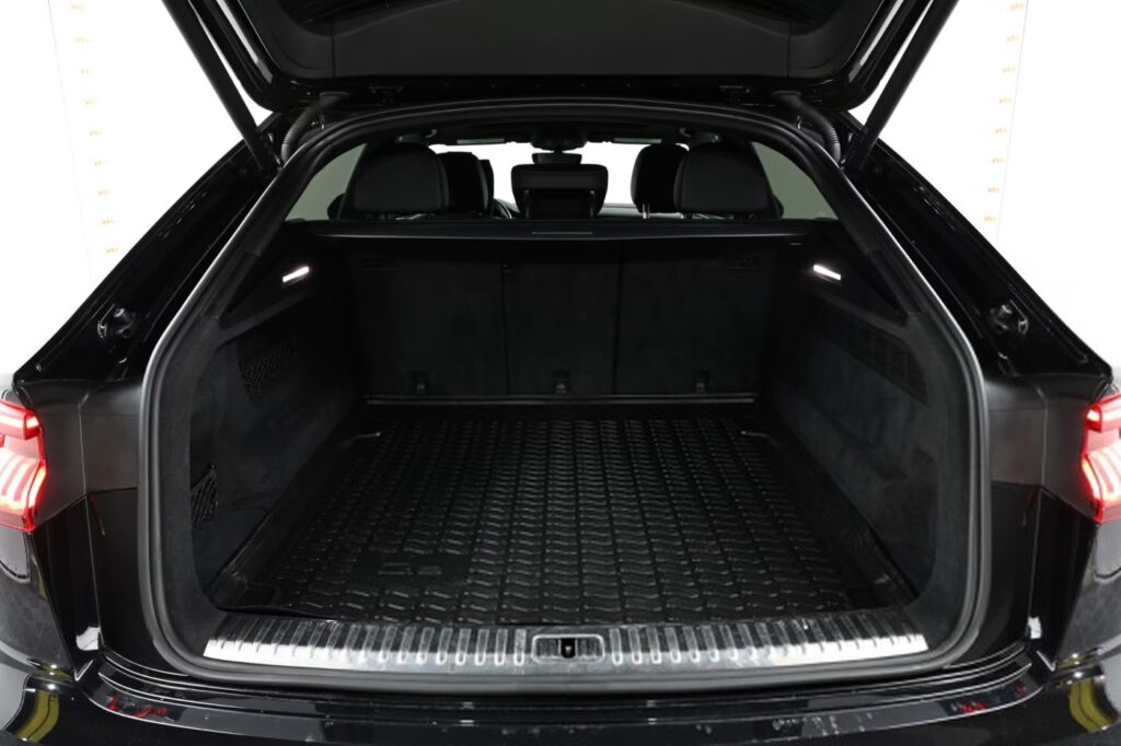 Audi Q8 I