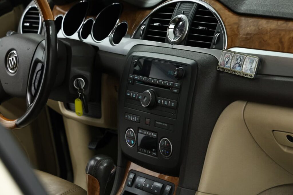 Buick Enclave I