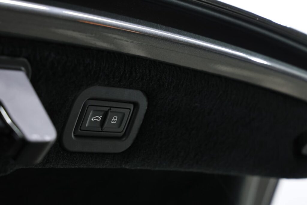 Bentley flying spur II