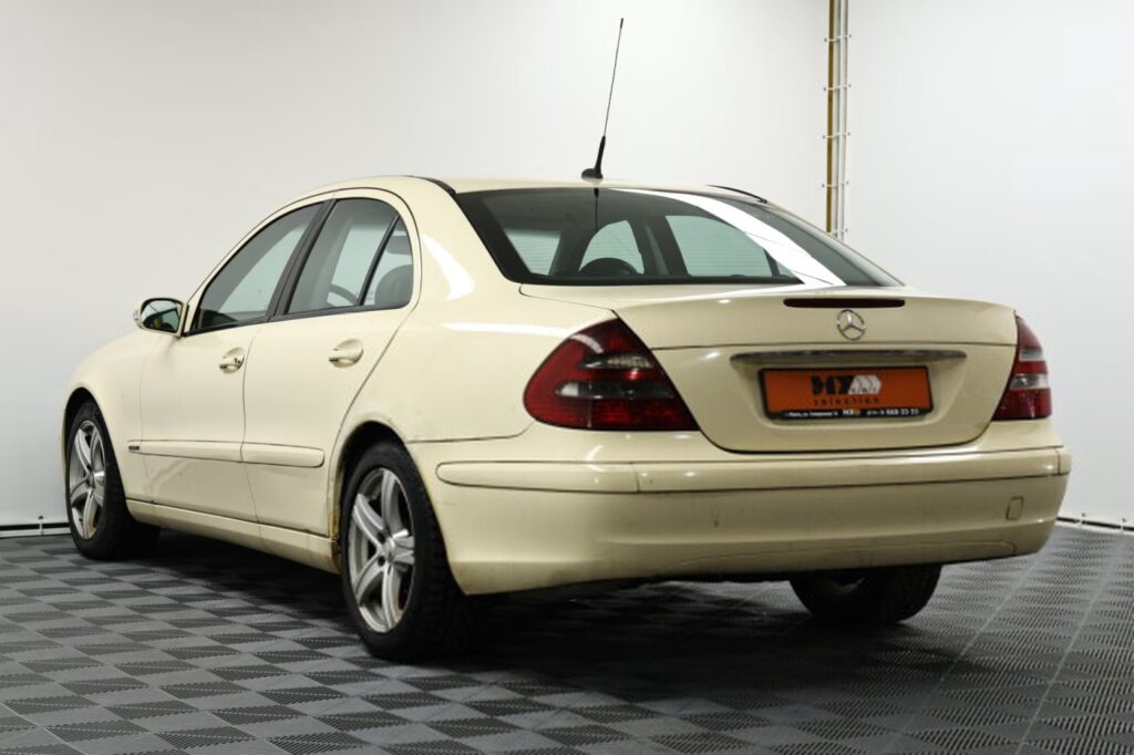 Mercedes-Benz E-Класс W211, S211