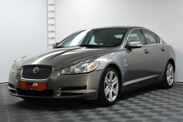 Jaguar XF X250
