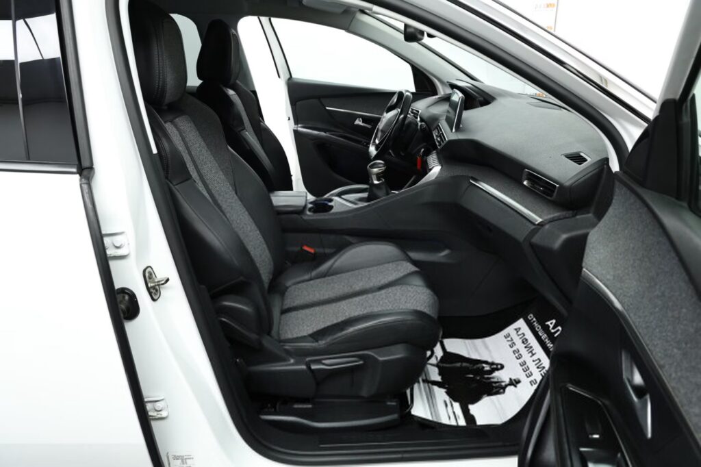 Peugeot 3008 II