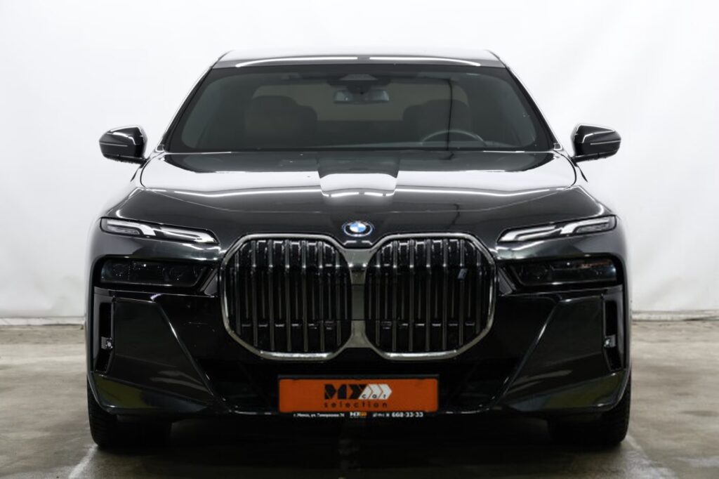 BMW i7 G70