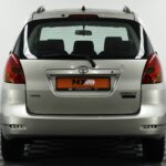 Toyota Corolla Verso I (E120)