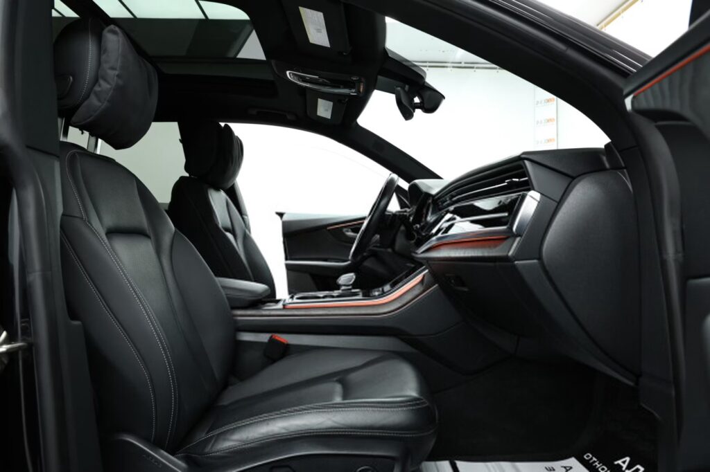 Audi Q8 I