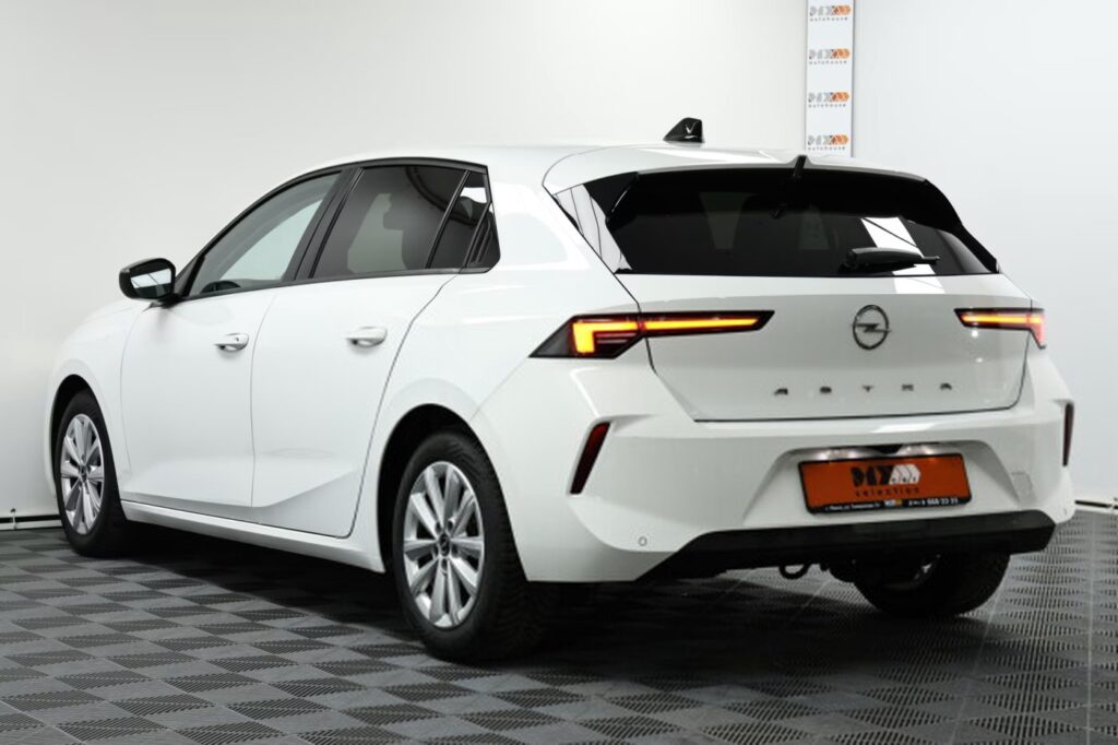 Opel Astra L