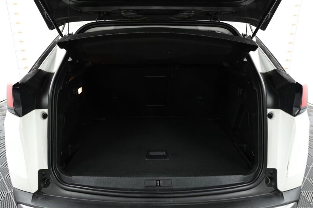 Peugeot 3008 II