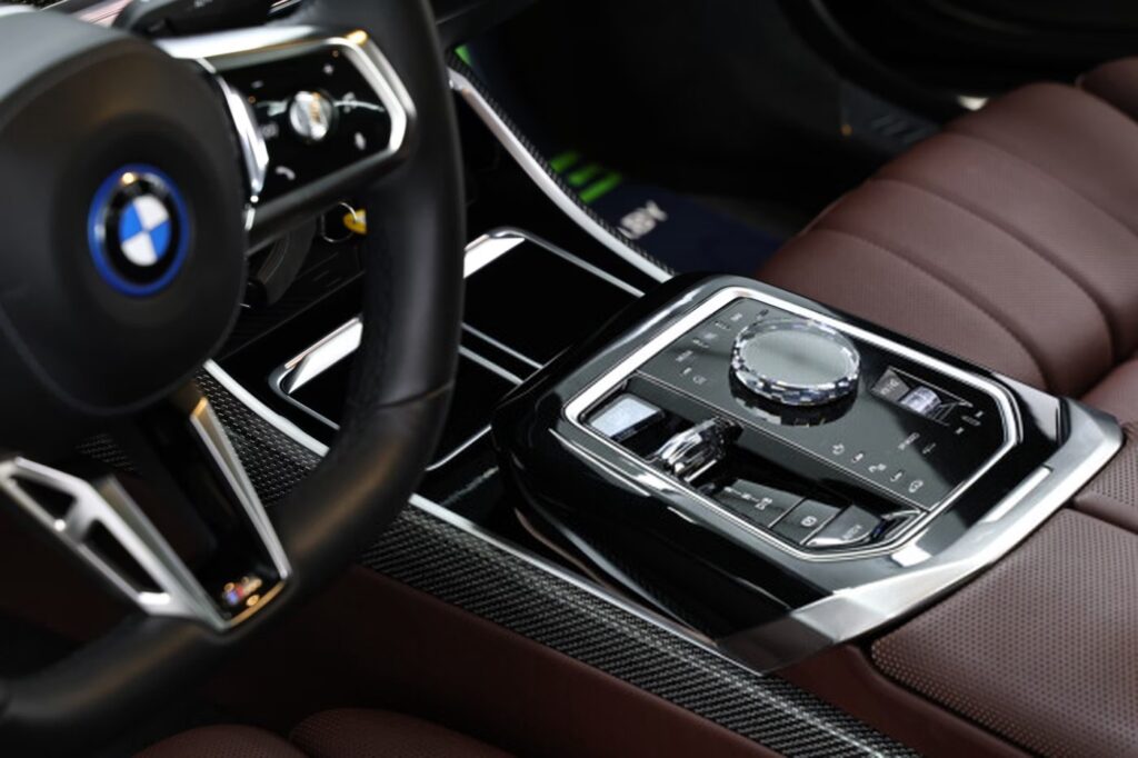 BMW i7 G70
