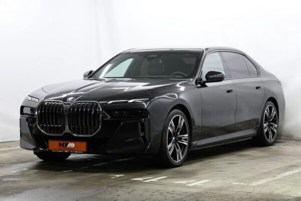 BMW i7 G70