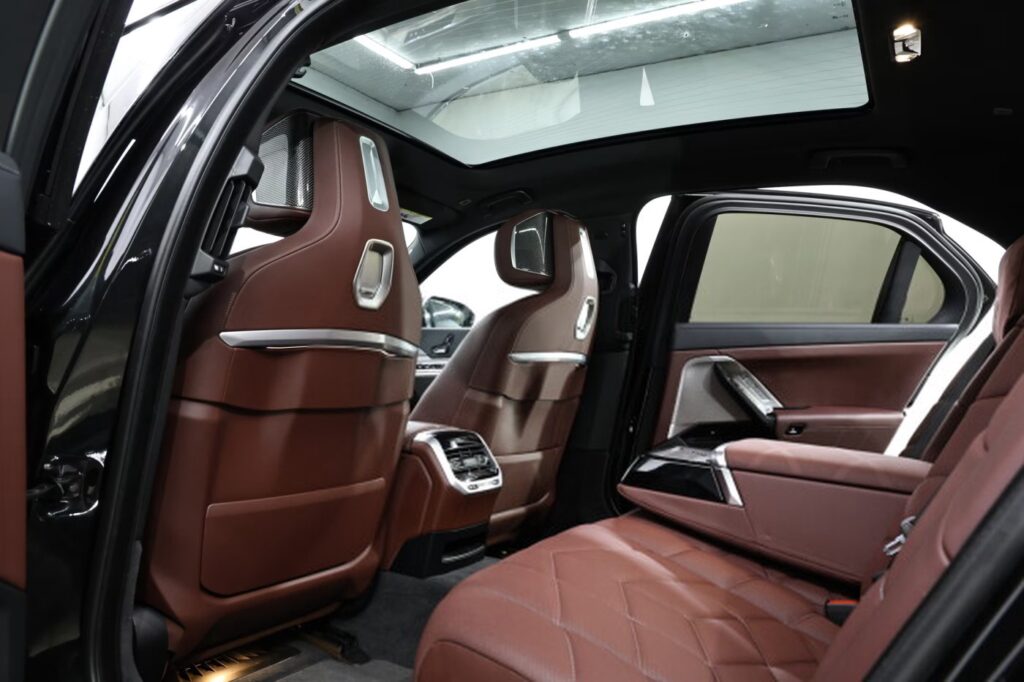 BMW i7 G70