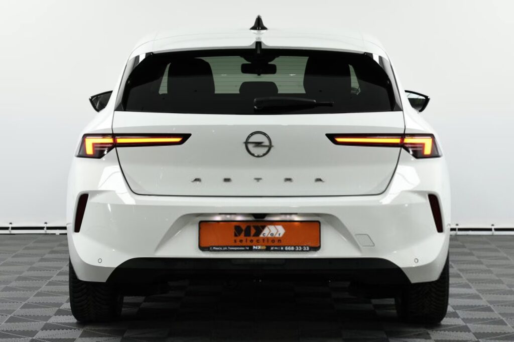 Opel Astra L