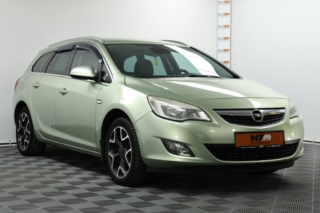 Opel Astra J