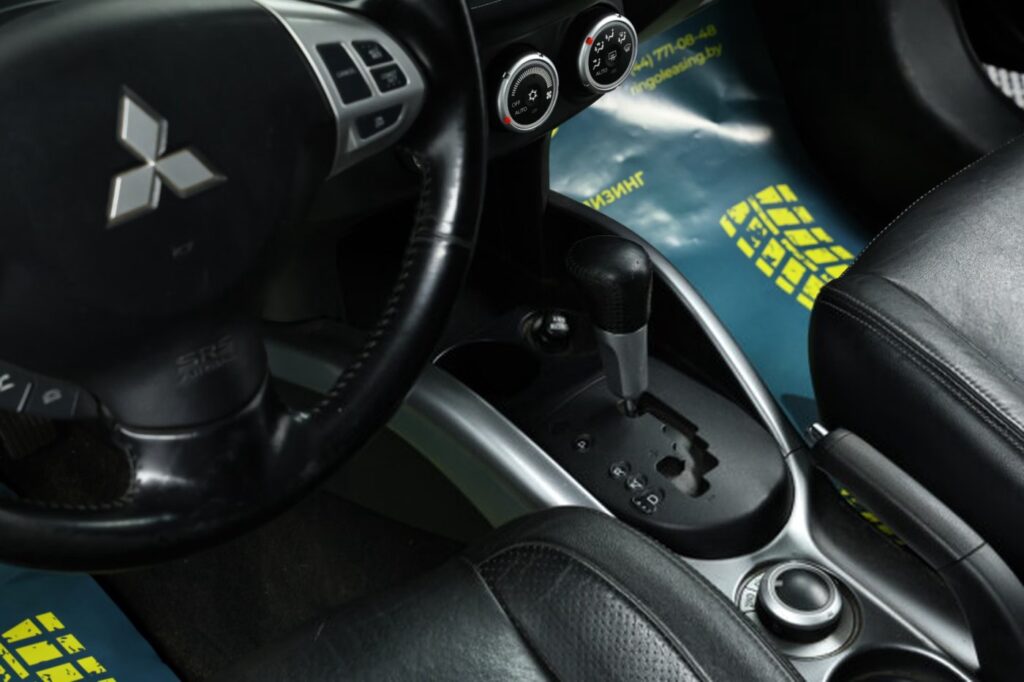 Mitsubishi Outlander XL