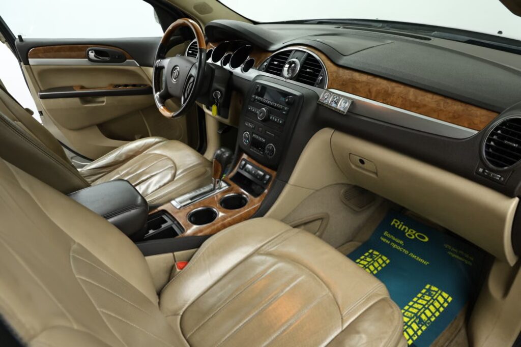 Buick Enclave I