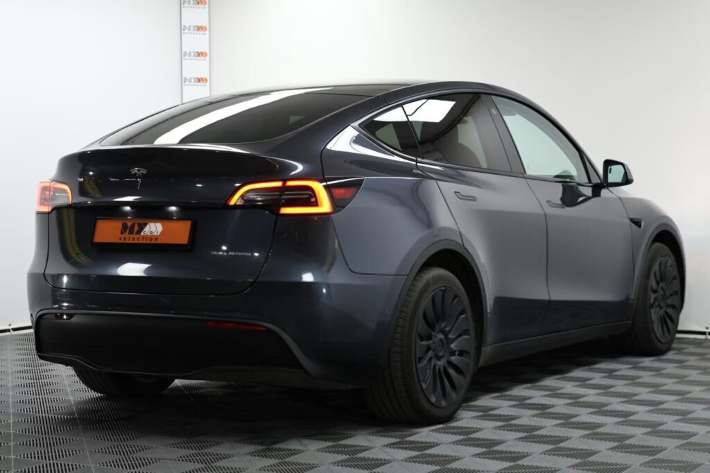 Tesla Model Y I