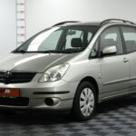 Toyota Corolla Verso I (E120)