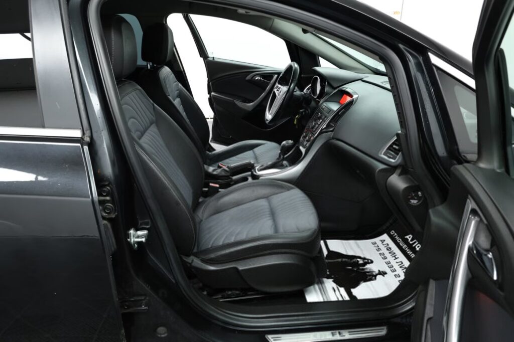 Opel Astra J · Рестайлинг