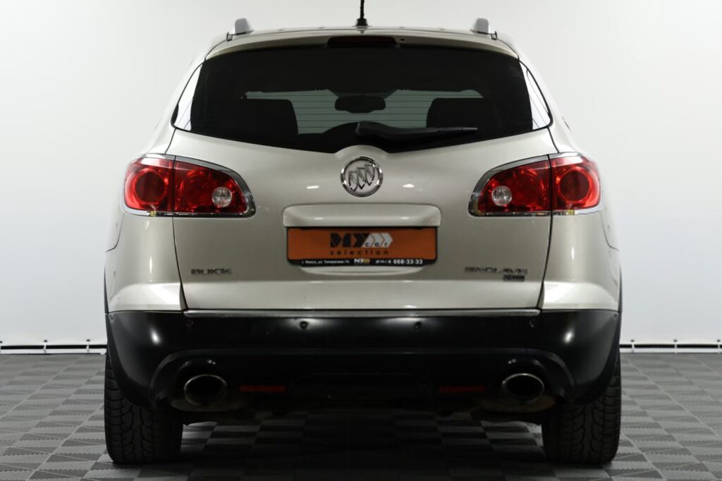 Buick Enclave I