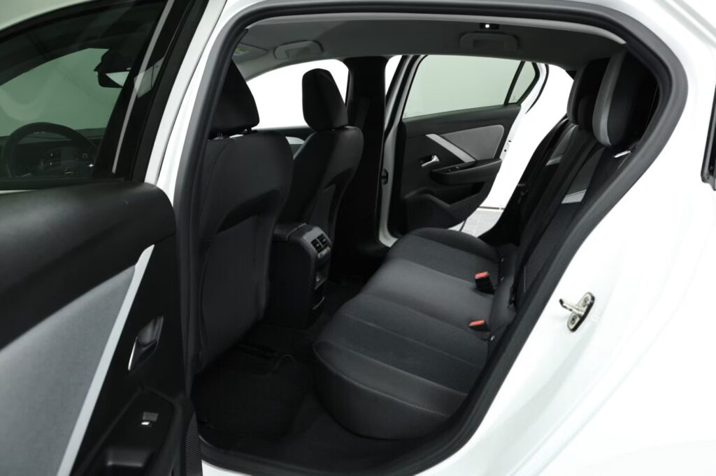 Opel Astra L