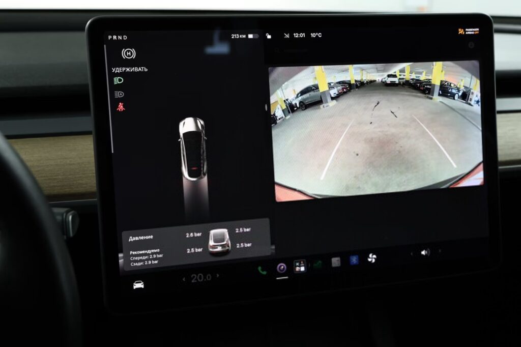 Tesla Model Y I