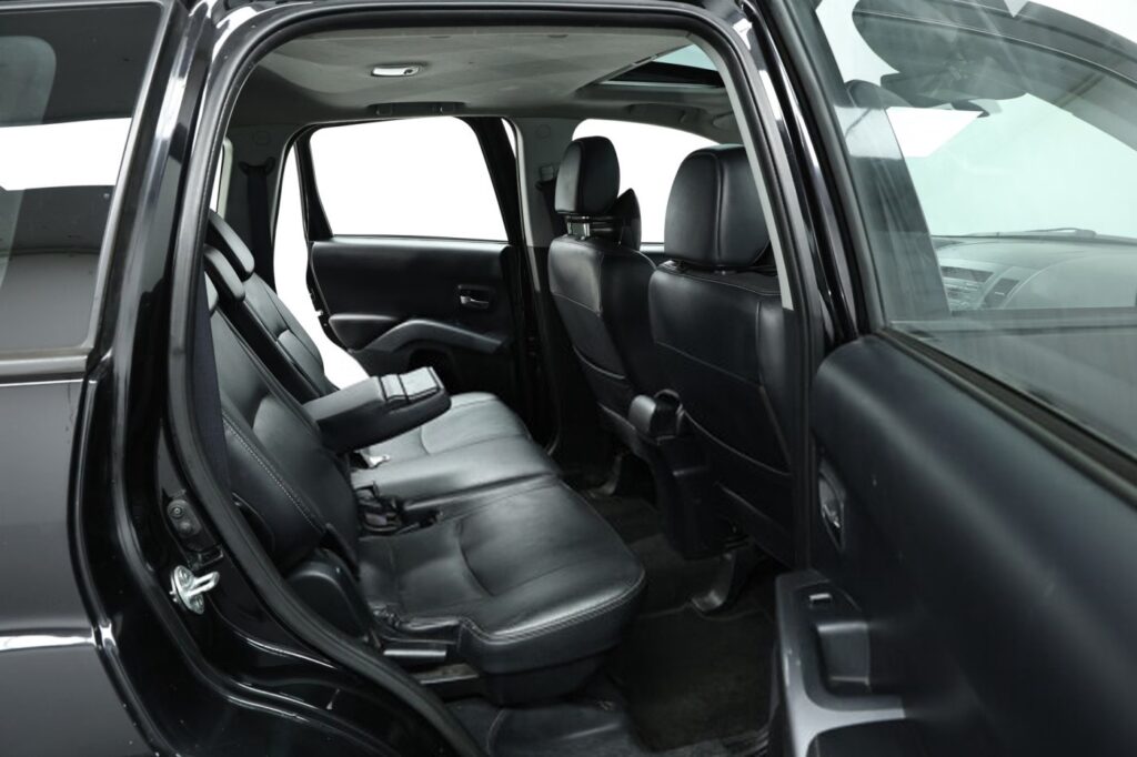 Mitsubishi Outlander XL