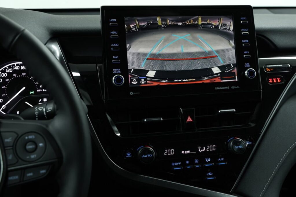 Toyota Camry XV70 · Рестайлинг