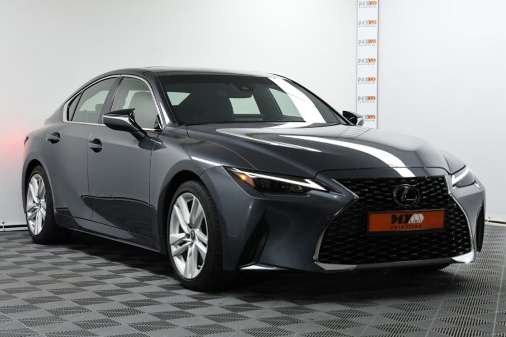 Lexus IS IV