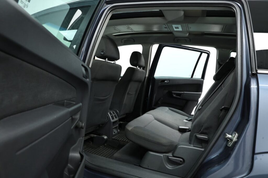 Opel Zafira B · Рестайлинг