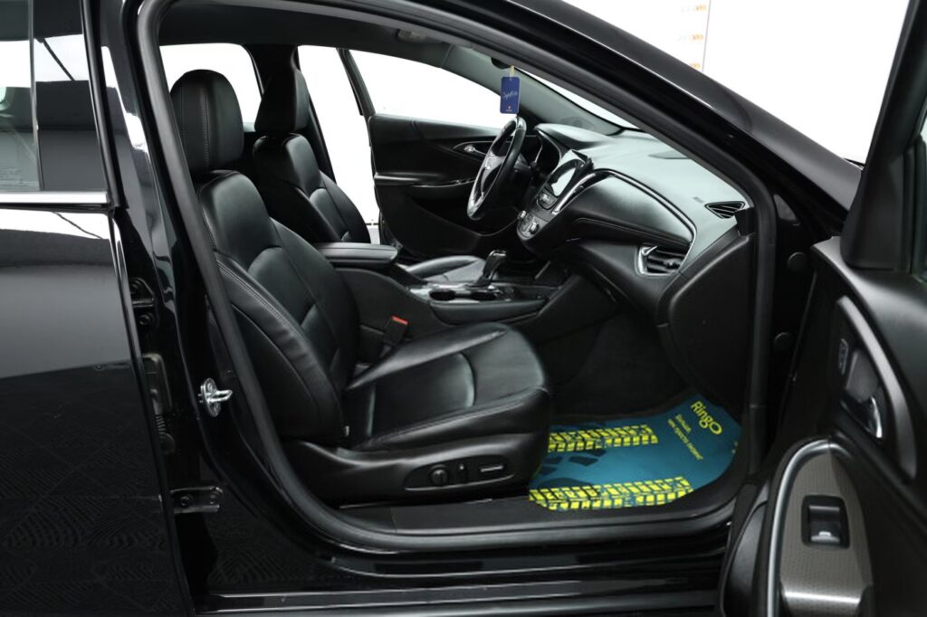 Chevrolet Malibu IX