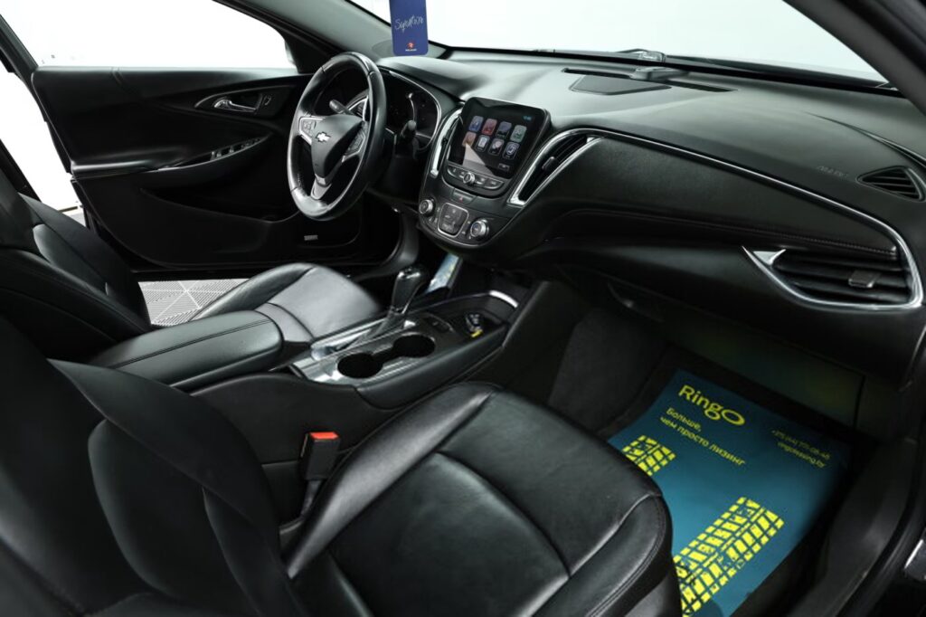 Chevrolet Malibu IX