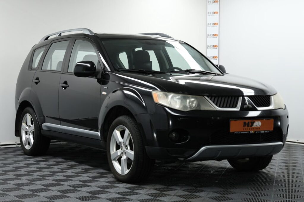 Mitsubishi Outlander XL