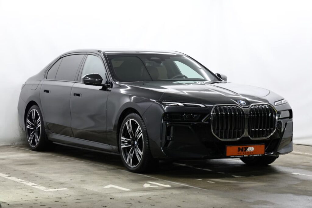 BMW i7 G70