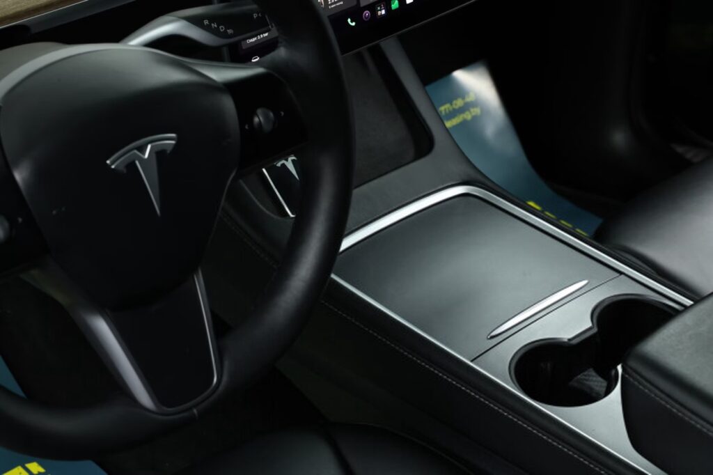 Tesla Model Y I