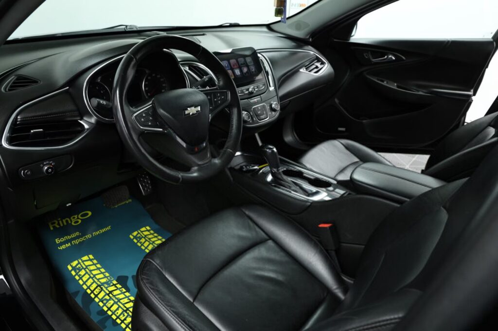 Chevrolet Malibu IX